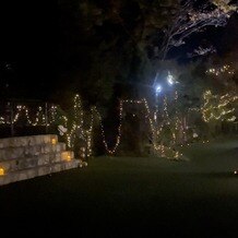The ORANGER GARDEN ISUZUGAWA （ザ・オランジェガーデン五十鈴川）の画像｜披露宴会場横のガーデンに電飾つけました