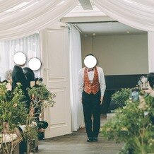 ＴＯＡＳＴ（トースト）の写真｜新郎ジャケットセレモニー