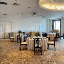 第一ホテル東京の画像｜披露宴会場の入り口からみた景色