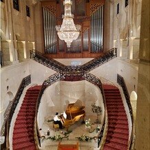 エスタシオン・デ・神戸の画像｜圧巻のパイプオルガン