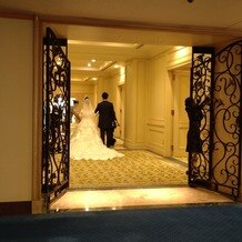 リーガロイヤルホテルの画像｜挙式会場の入り口。リハ中でした。