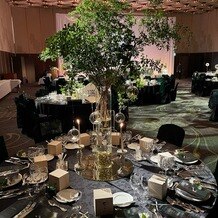 リーガロイヤルホテル大阪 ヴィニェット コレクションの写真｜どこをとっても素敵で記憶に残る装花にしてくださいました