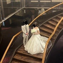 ホテルメトロポリタン エドモントの画像｜階段はドレスが映えます