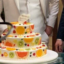 アルカンシエル luxe mariage 名古屋の画像｜メインのケーキです。
カラフルで可愛い