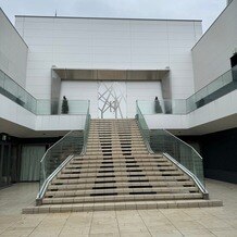 アルカンシエル luxe mariage 名古屋の画像｜晴れの日用大階段