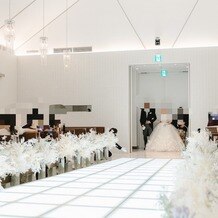 アルカンシエル luxe mariage 名古屋の画像｜挙式会場入り口