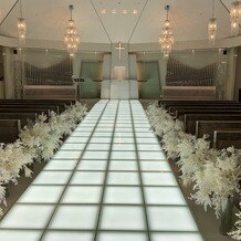 アルカンシエル luxe mariage 名古屋の画像｜光るバージンロードが良い！