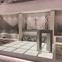 アルカンシエル横浜 luxe mariageの写真｜チャペル、祭壇