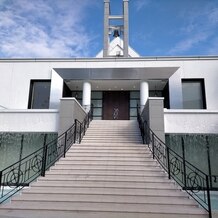 アルカンシエルガーデン名古屋の画像|チャペルからの大階段