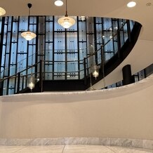 ＴＨＥ　ＭＯＲＲＩＳ（ザ・モーリス）の画像｜チャペルへと誘う綺麗で素敵な階段。