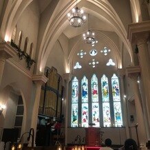 OSAKA St.BATH CHURCH（大阪セントバース教会）の画像｜ステンドグラスが綺麗です