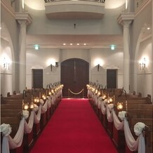 OSAKA St.BATH CHURCH（大阪セントバース教会）の画像｜本物の蝋燭が使われています