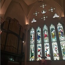 OSAKA St.BATH CHURCH（大阪セントバース教会）の画像｜パイプオルガンの存在感