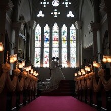 OSAKA St.BATH CHURCH（大阪セントバース教会）の画像｜幻想的なチャペル