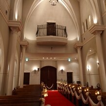 OSAKA St.BATH CHURCH（大阪セントバース教会）の画像｜祭壇側からの視界