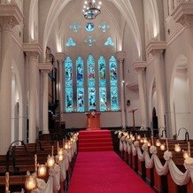 OSAKA St.BATH CHURCH（大阪セントバース教会）の画像｜バージョンロードです。2023年2月現在はロウソクやリボンなど、若干デザインが変わっています。