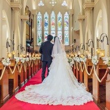 OSAKA St.BATH CHURCH（大阪セントバース教会）の写真｜ステンドグラスが綺麗で、写真がとても映えました。とても素敵な空間でした。