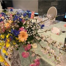 ＫＫＲホテル大阪の写真｜高砂のお花は春らしくしてもらいました。