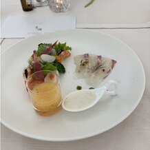 ザ・ロイヤルクラシック姫路の画像｜サラダと鯛のカルパッチョ