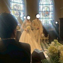 ホテルモントレ ラ・スール大阪の写真｜チャペル内、ステンドグラス
