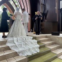 シェラトン・グランデ・トーキョーベイ・ホテルの画像｜結婚証明書に記入