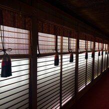 東郷神社／東郷記念館の画像｜廻廊(斜めから)