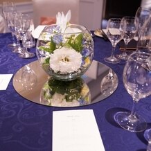 ヨコハマ グランド インターコンチネンタル ホテルの画像｜各テーブルのお花