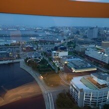 ヨコハマ グランド インターコンチネンタル ホテルの画像｜少人数チャペルの窓からの景色