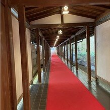 乃木神社・乃木會館の写真｜挙式会場までの渡り廊下