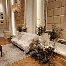 ル・シャン・ド・ククの画像｜白ベースの披露宴会場　高砂