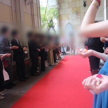 マリエカリヨン名古屋の画像｜挙式会場から出てすぐのところで、アフターセレモニーがありました