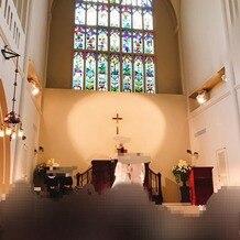THE ABBEY CHURCH（アビー・チャーチ）の画像｜ステンドグラスがとても綺麗でした。