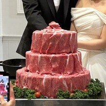 スイート ヴィラ シーンズの画像｜大好きなガガをイメージした生肉のウェディングケーキです！