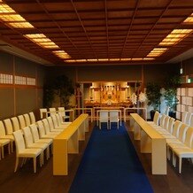 ＴＨＥ ＧＡＲＤＥＮ ＤＩＮＩＮＧ 弓絃葉の画像