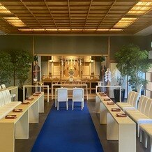 ＴＨＥ ＧＡＲＤＥＮ ＤＩＮＩＮＧ 弓絃葉の画像