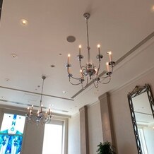 名古屋マリオットアソシアホテルの画像｜挙式会場入口の天井の様子