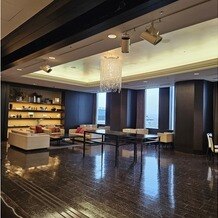 名古屋マリオットアソシアホテルの写真｜インナーテラスがあり、ホット一息付ける雰囲気だった。