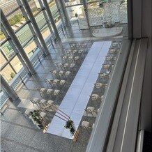 名古屋マリオットアソシアホテルの写真｜オープンスペースで行う挙式会場