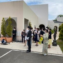 ローズガーデンクライスト教会の画像｜教会駐車場