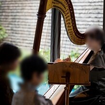 オリエンタルホテル 神戸・旧居留地の画像｜チャペルにて挙式は生演奏あり