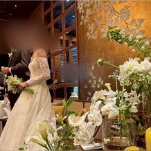 オリエンタルホテル 神戸・旧居留地の画像｜披露宴会場でのふたり