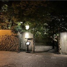 ザ ソウドウ ヒガシヤマ キョウト(THE SODOH HIGASHIYAMA KYOTO)の写真｜外観が夜になると素敵な雰囲気でした