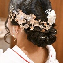L'Ａｌｌｉａｎｃｅ（ラリアンス）の写真｜ヘアアレンジ左から