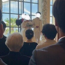 リヴァージュブラン（ＲＩＶＡＧＥ　ＢＬＡＮＣ）の写真｜挙式会場にて愛を誓った新郎新婦の様子