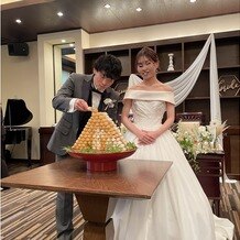 川原町倶楽部　ラ・ルーナ　ピエーナの写真｜初あーんは新郎の大好きな団子ピラミッドでした。団子は初めてみた。度肝抜かれた。