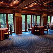 川原町倶楽部　ラ・ルーナ　ピエーナの写真｜打ち合わせ場所は本館だとこのような落ち着いたところになります。