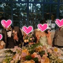 ＳＴ. ＭＡＲＧＡＲＥＴ　ＷＥＤＤＩＮＧ（セント・マーガレット　ウエディング）の画像｜高砂側の写真です
上半身だけですがドレスとテーブルセッティングも参考程度に…