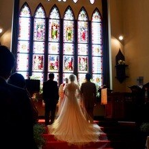 ＳＴ. ＭＡＲＧＡＲＥＴ　ＷＥＤＤＩＮＧ（セント・マーガレット　ウエディング）の画像｜新郎新婦が愛を誓い合うところ。