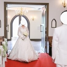 ＳＴ. ＭＡＲＧＡＲＥＴ　ＷＥＤＤＩＮＧ（セント・マーガレット　ウエディング）の画像｜ファーストミート。扉オープンか肩トントンを選べました