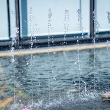 ＨＩＲＯＳＨＩＭＡ　ＭＯＮＯＬＩＴＨ（広島モノリス）の写真｜噴水の演出ができます
